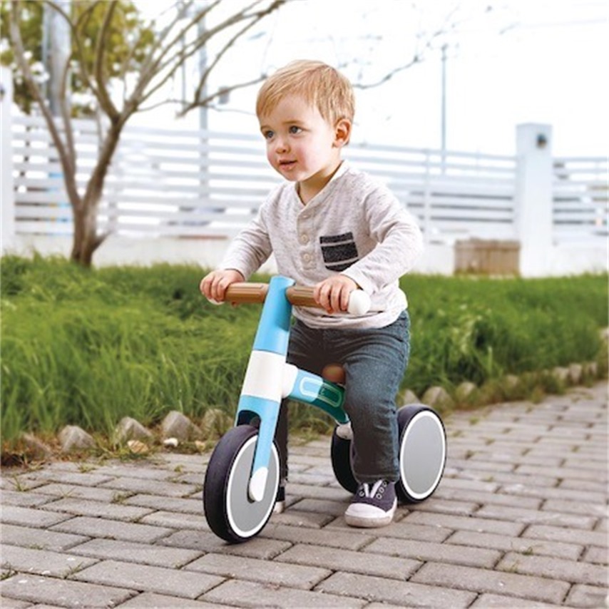 Ride on hotsell balance bike